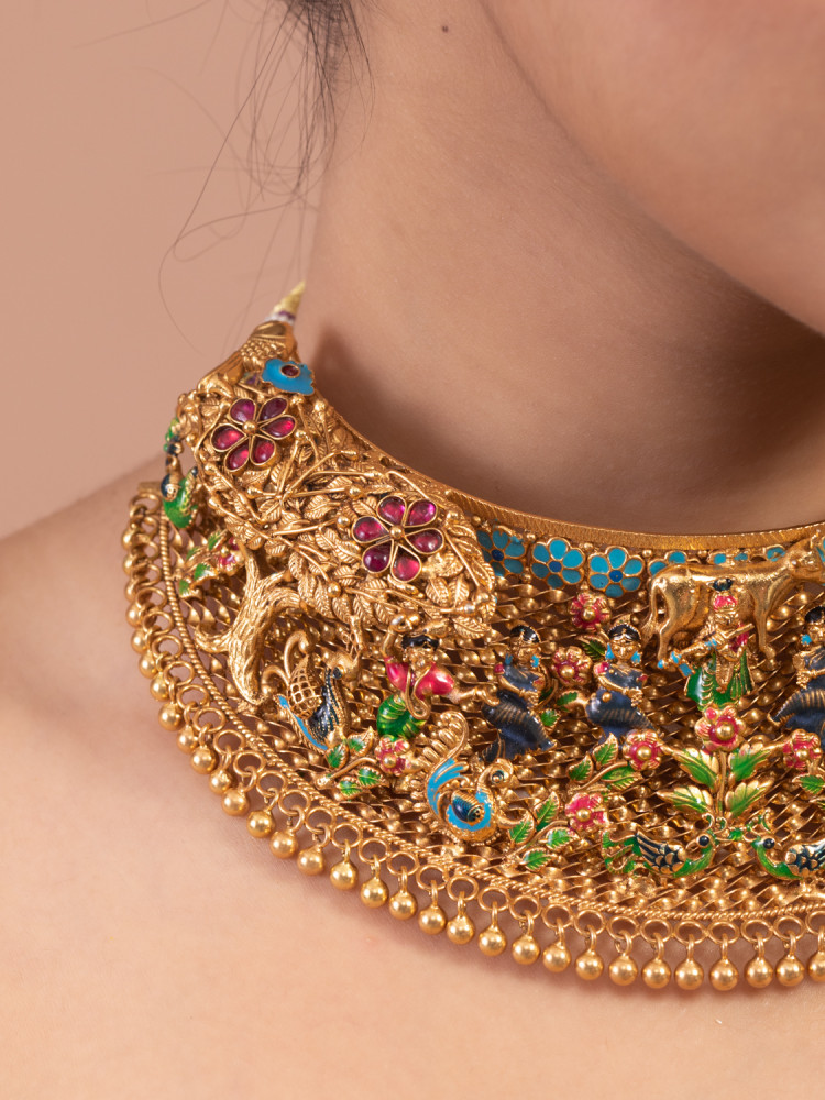 KRISHNALEELA CHOKER