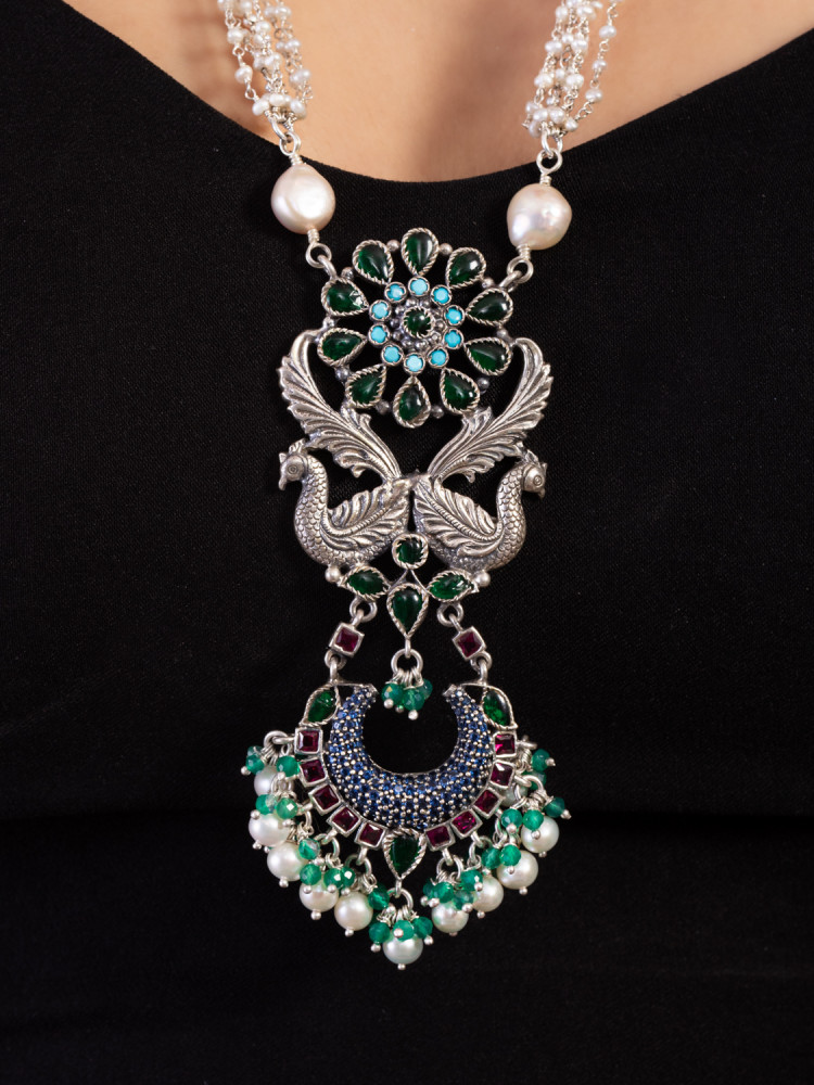 PEACOCK PEARL NECKLACE 