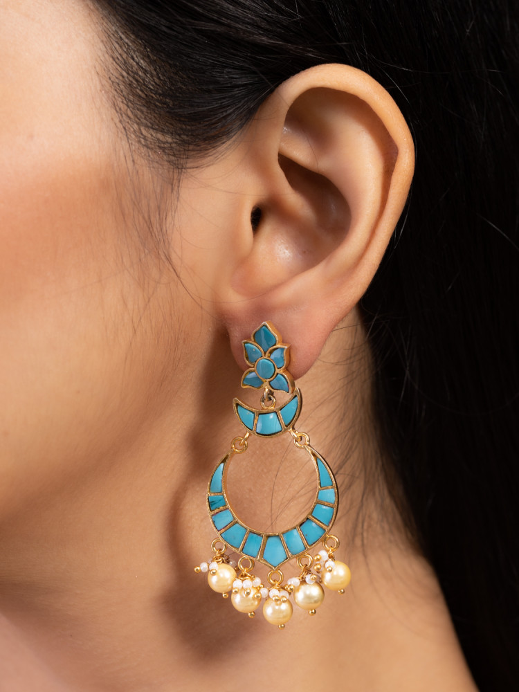 BLUE EARRINGS WITH PEARLS