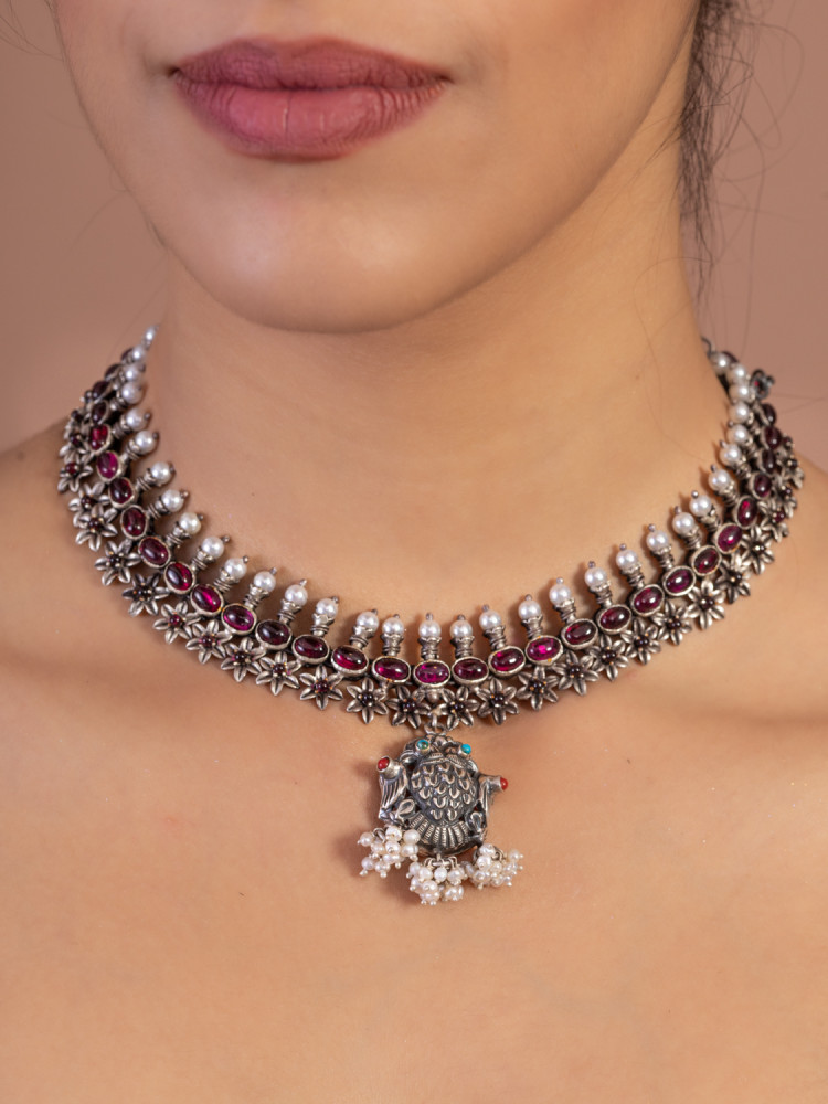 NARGIS NECKLACE