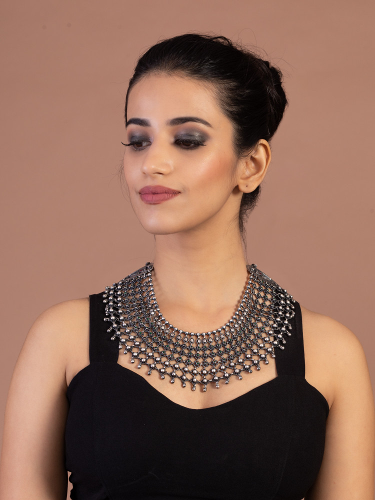 SEVEN LAYERED CHOKER WITH INTRICATE FLORAL MOTIF
